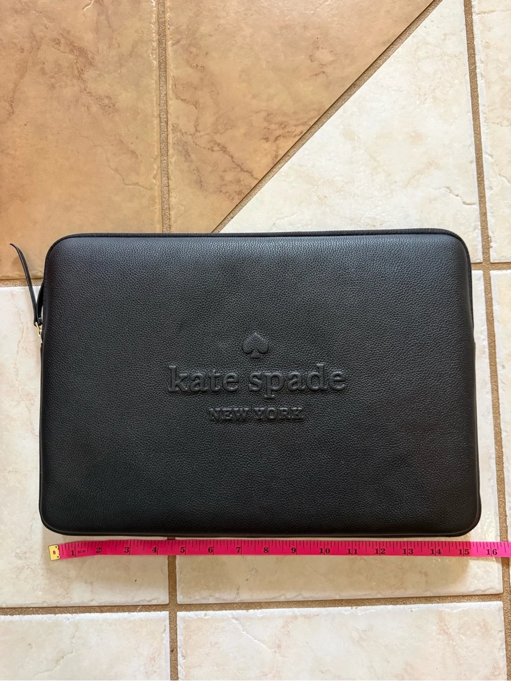 kate spade new york Black Pebbled Leather Embossed Logo Computer Case